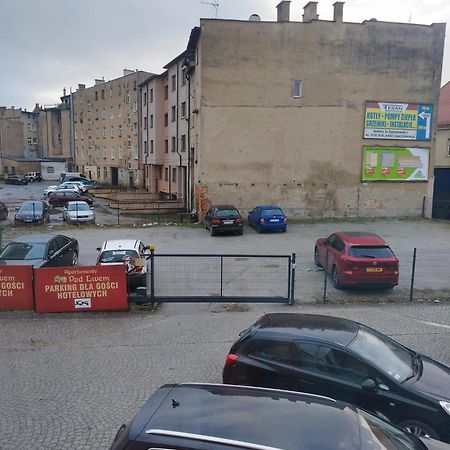Apartamenty Pod Lwem Świdnica Exteriör bild
