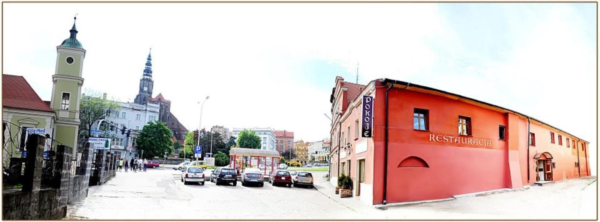Apartamenty Pod Lwem Świdnica Exteriör bild